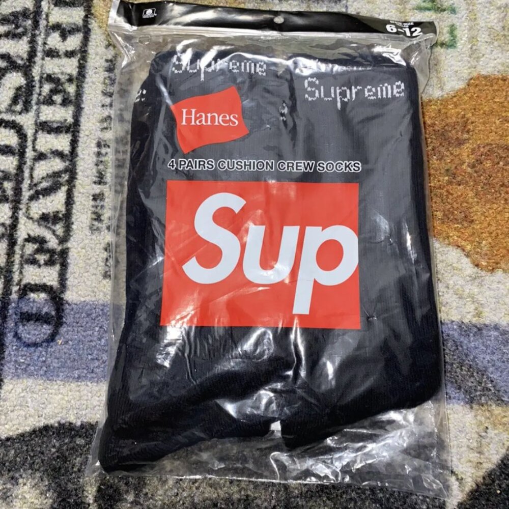 Supreme Hanes Socks (4 Pairs / 1 Pack) White
